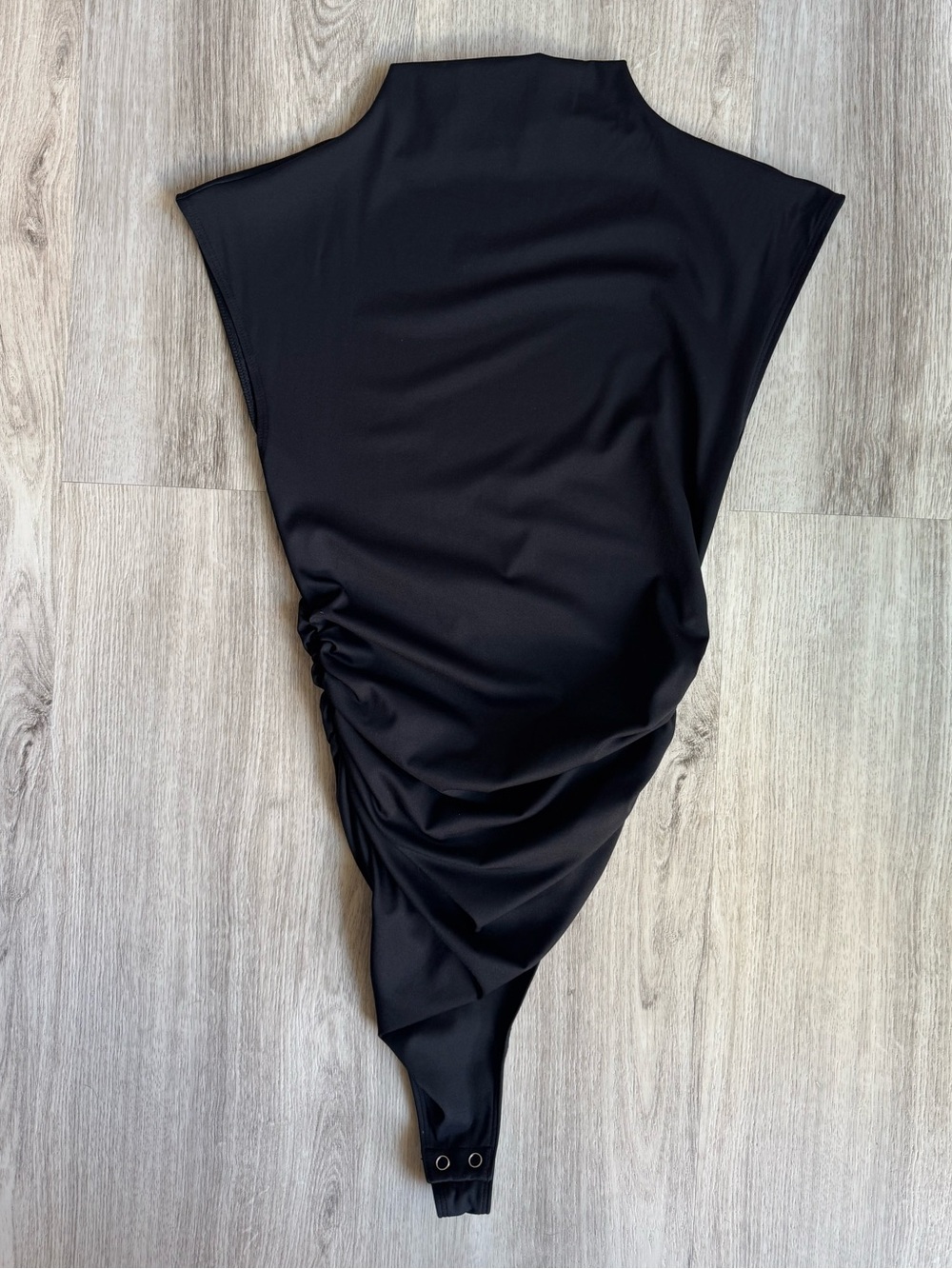 Good American Black Soft Weightless Mock High Neck Ruched Thong Snap Bodysuit XS - Picture 5 of 13